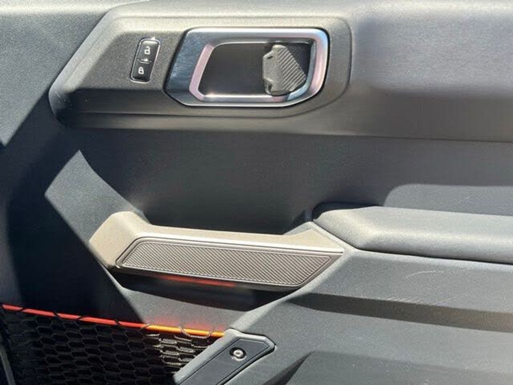 2023 FORD Bronco - photo 24