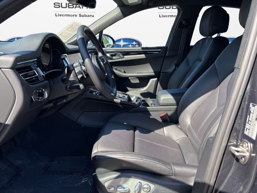 2025 PORSCHE Macan - photo 10