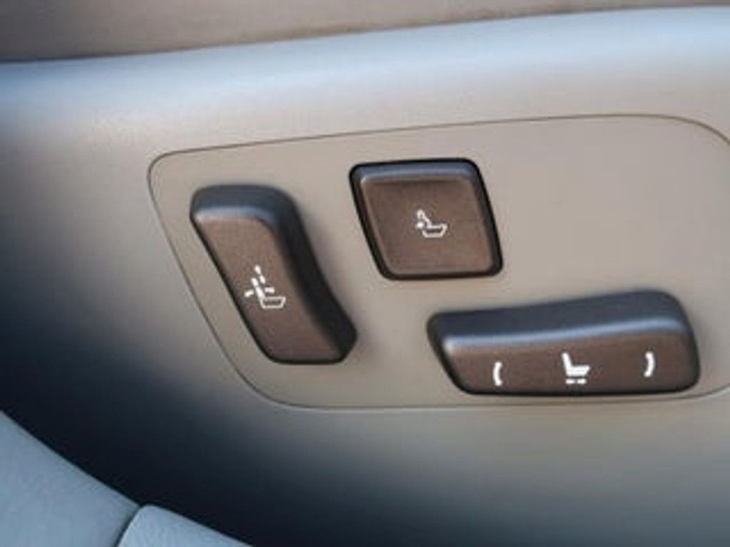 2007 LEXUS LS - photo 26