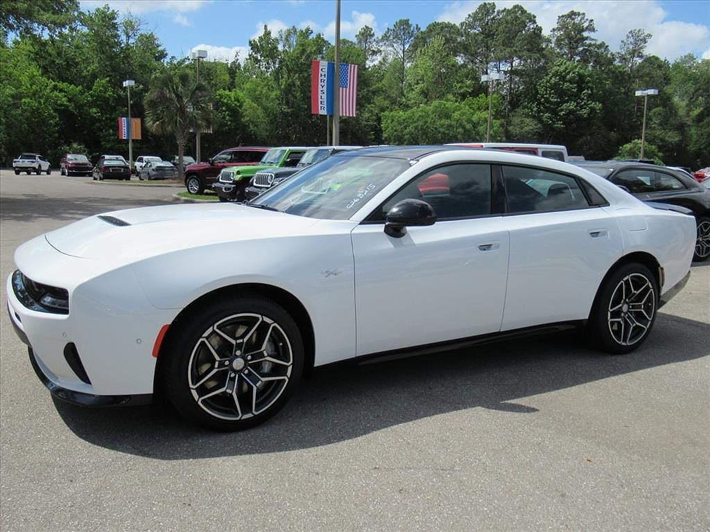 2026 DODGE Charger - photo 4