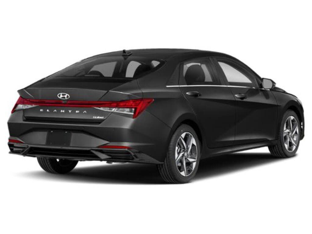 2023 HYUNDAI Elantra - photo 2