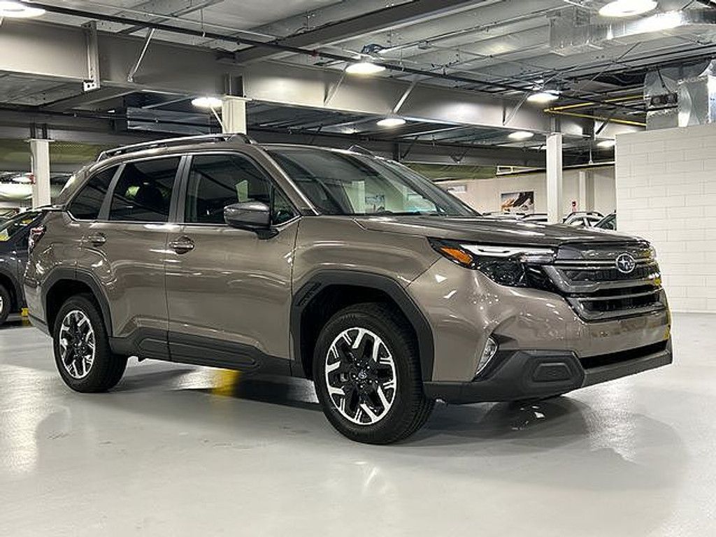 2025 Subaru Forester Premium Base