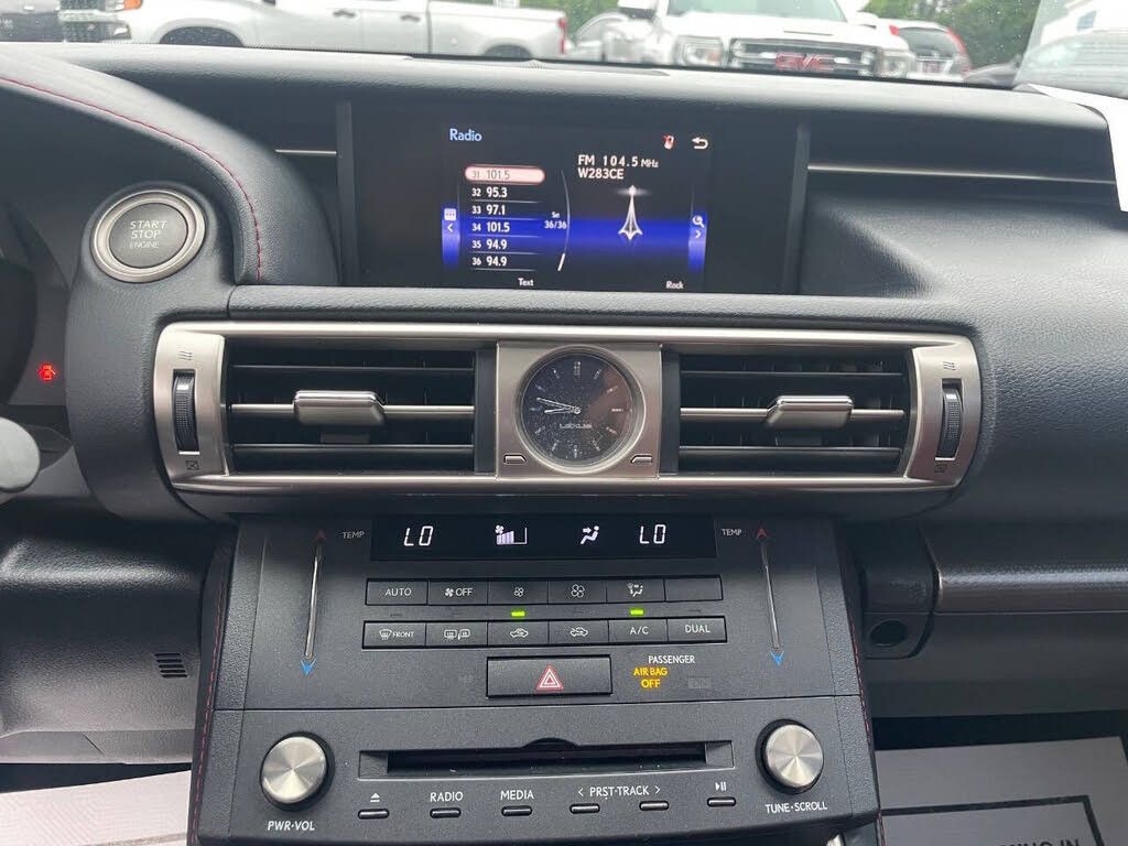 2015 LEXUS IS - photo 22