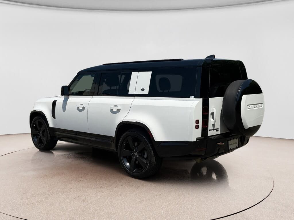 2023 LAND ROVER Defender - photo 3