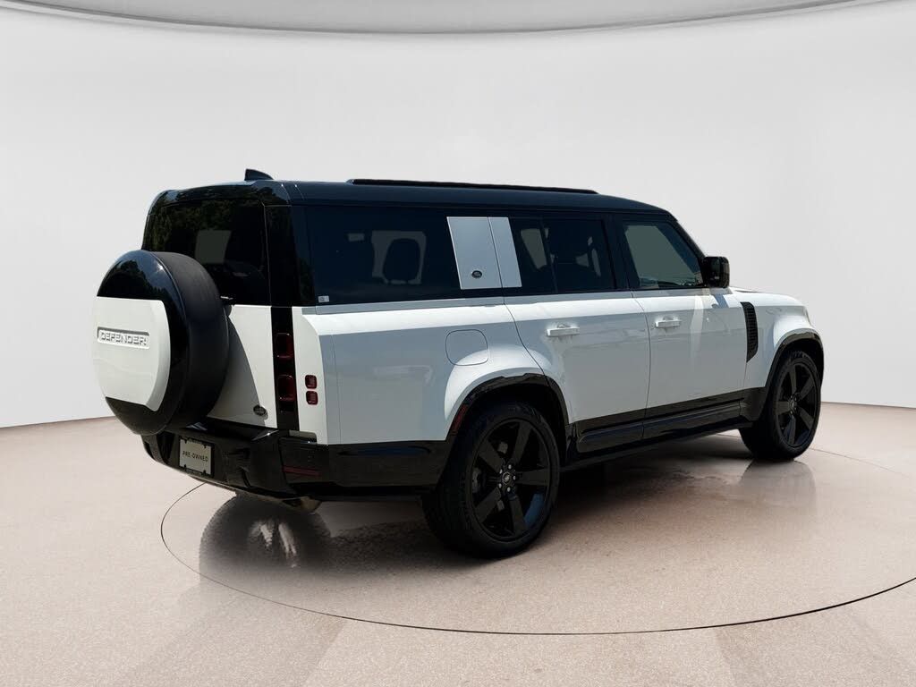 2023 LAND ROVER Defender - photo 5