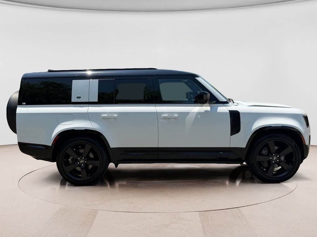 2023 LAND ROVER Defender - photo 6