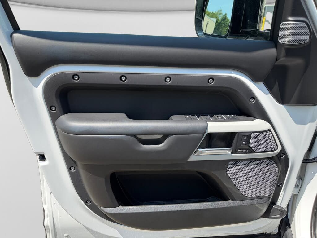 2023 LAND ROVER Defender - photo 12