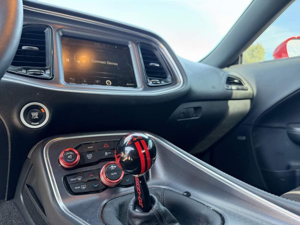 2015 Dodge Challenger - photo 32