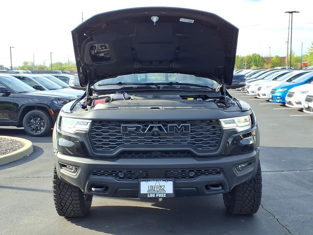 2026 RAM 1500 - photo 24