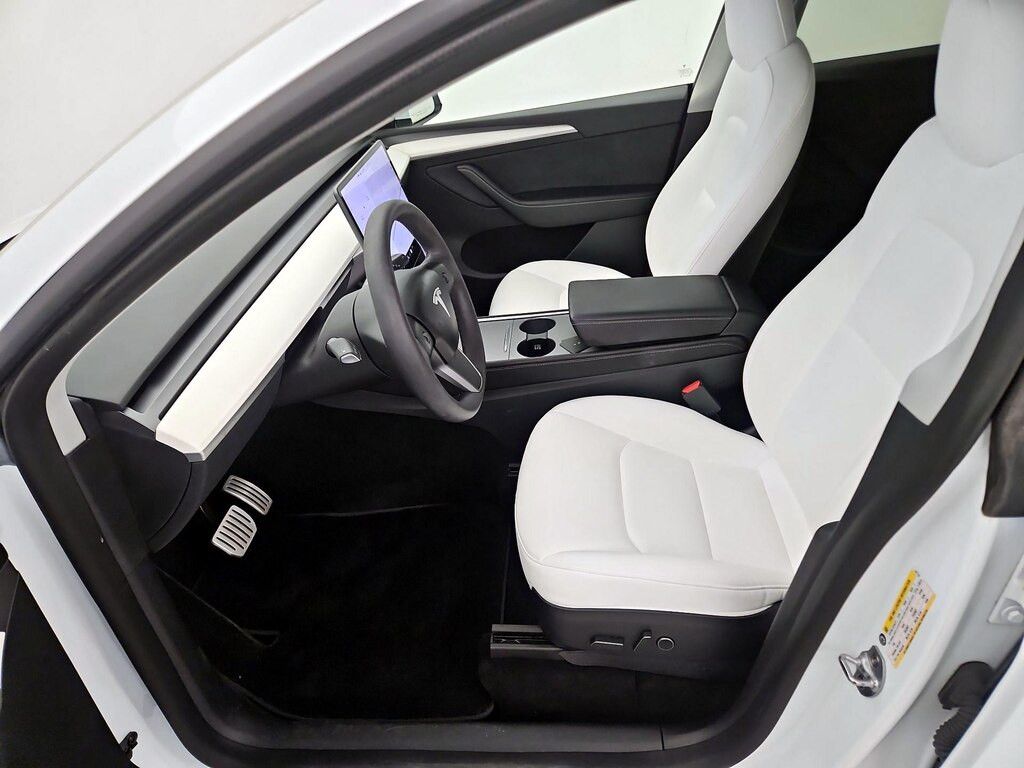 2022 TESLA Model Y - photo 11