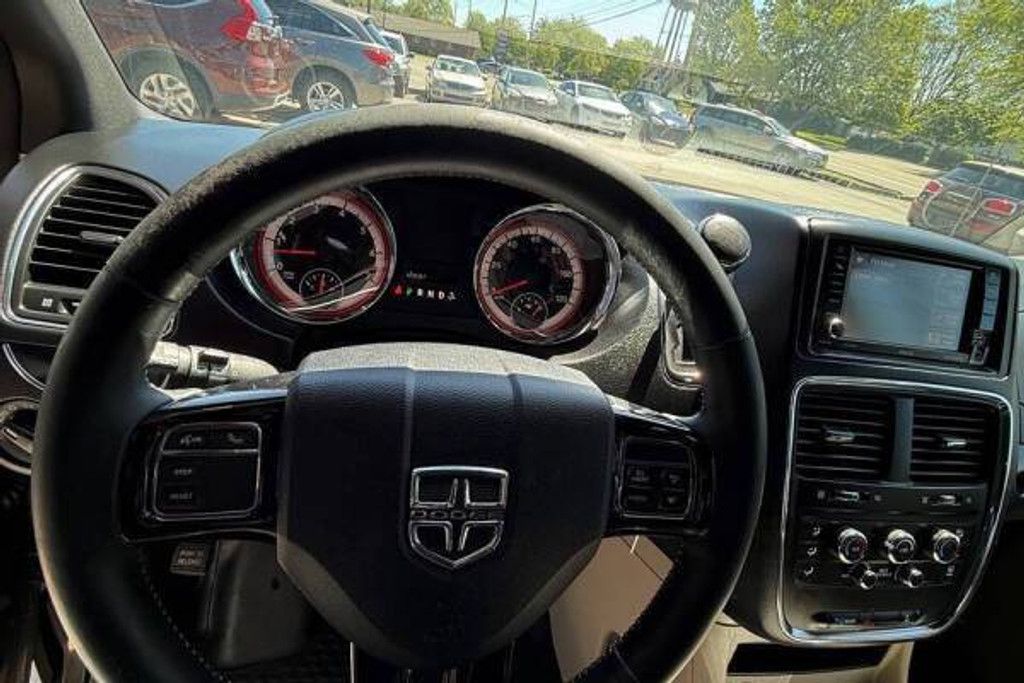 2017 DODGE Grand Caravan - photo 16
