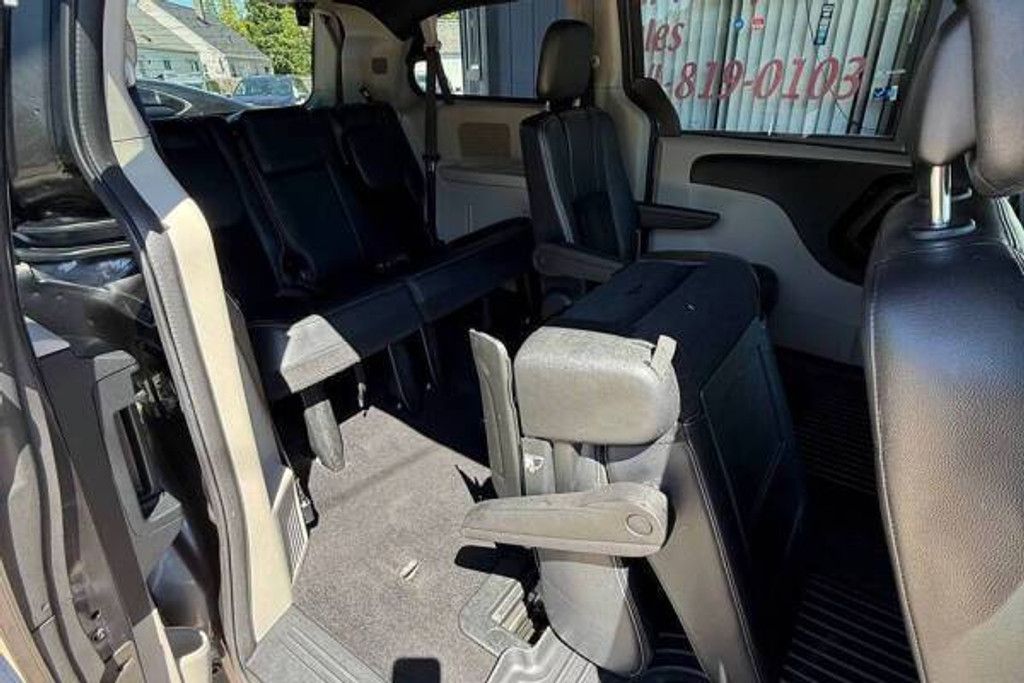 2017 DODGE Grand Caravan - photo 9