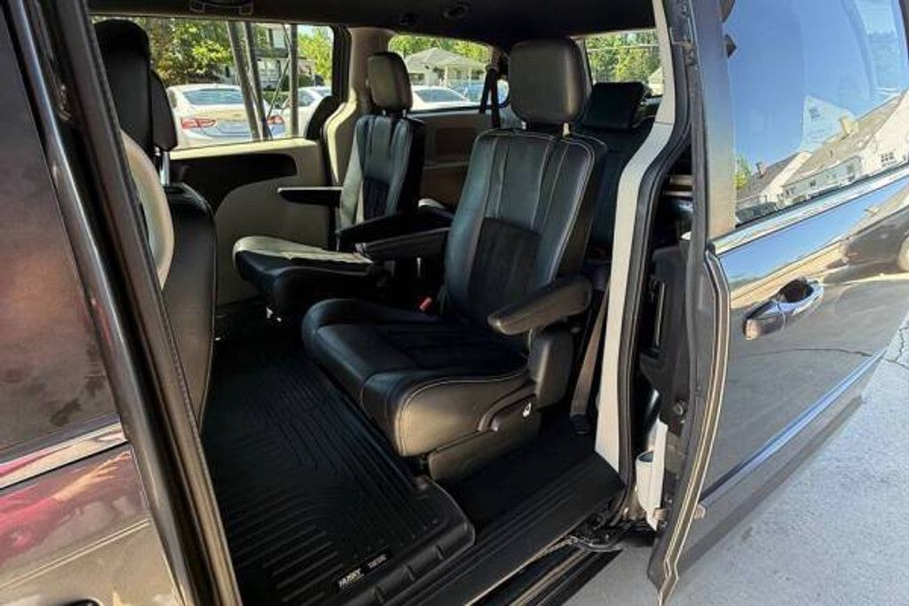 2017 DODGE Grand Caravan - photo 14