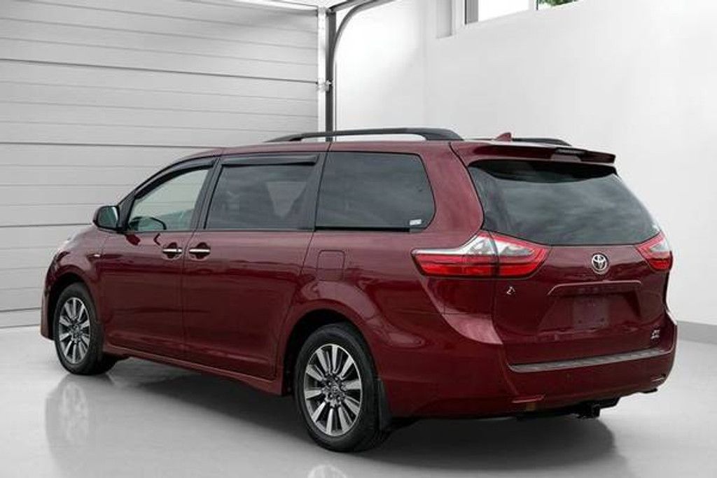 2020 TOYOTA Sienna - photo 6