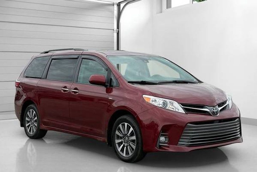 2020 TOYOTA Sienna - photo 3