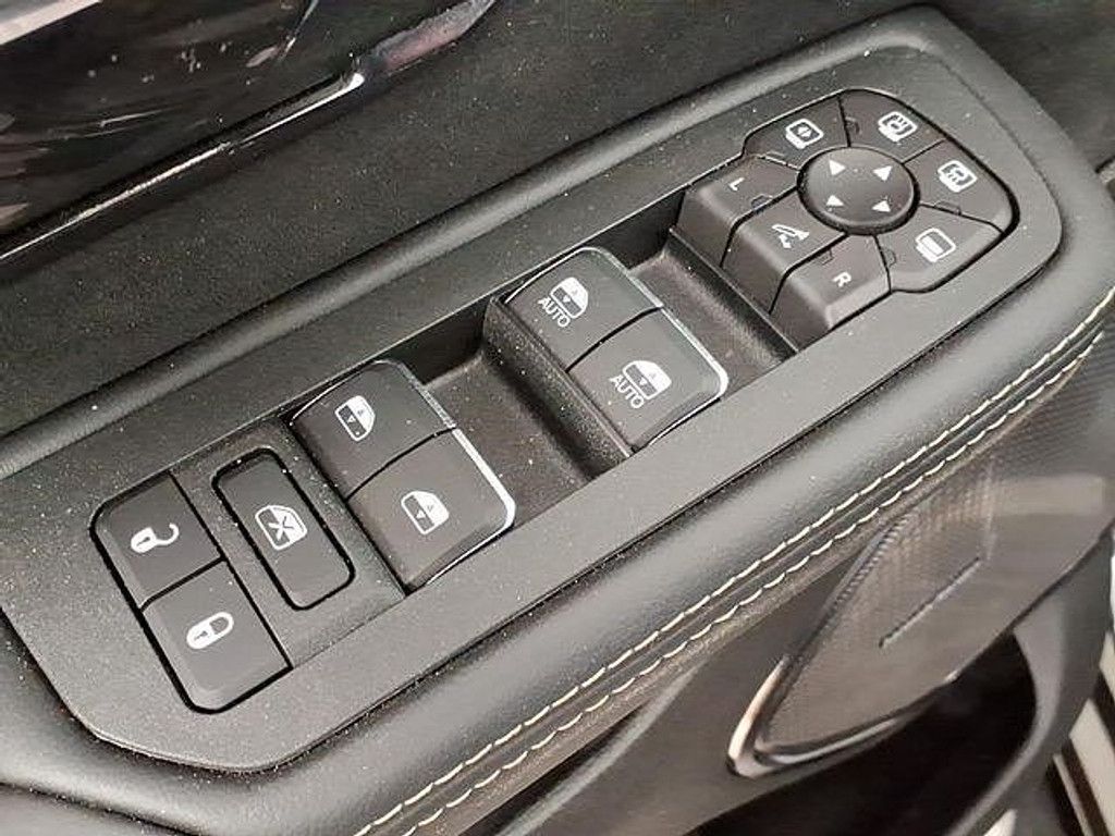 2026 RAM 1500 - photo 15