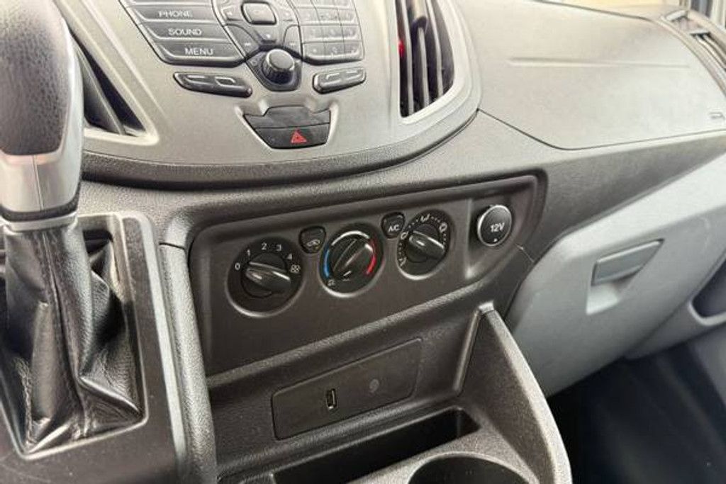 2017 FORD Transit cargo - photo 20