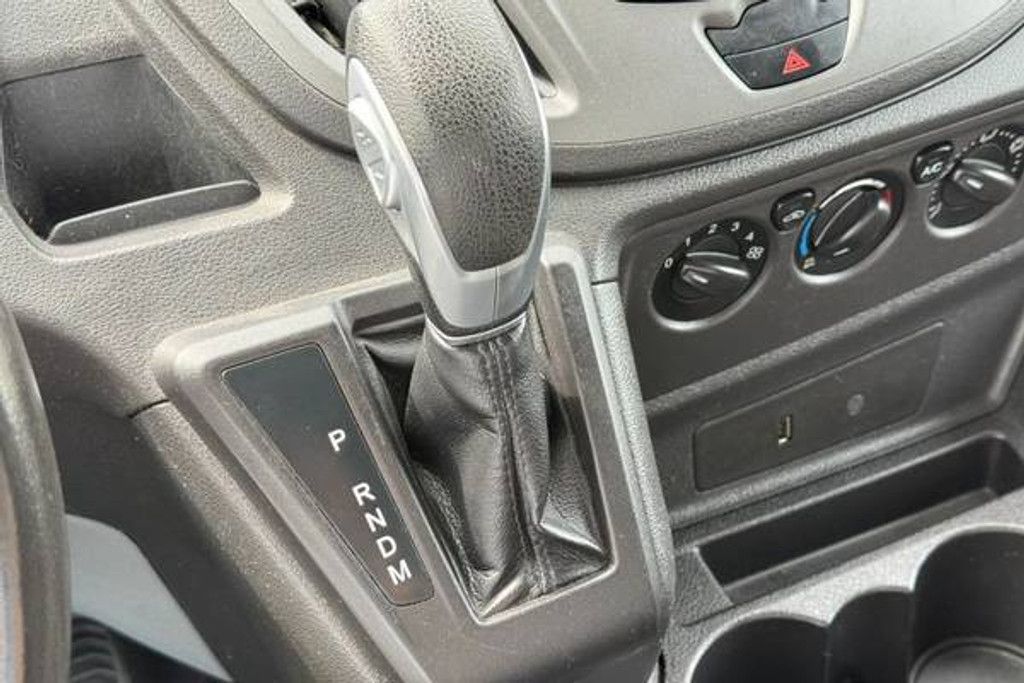 2017 FORD Transit cargo - photo 17