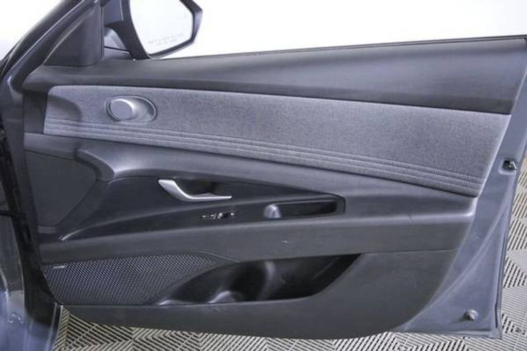2024 HYUNDAI Elantra - photo 11