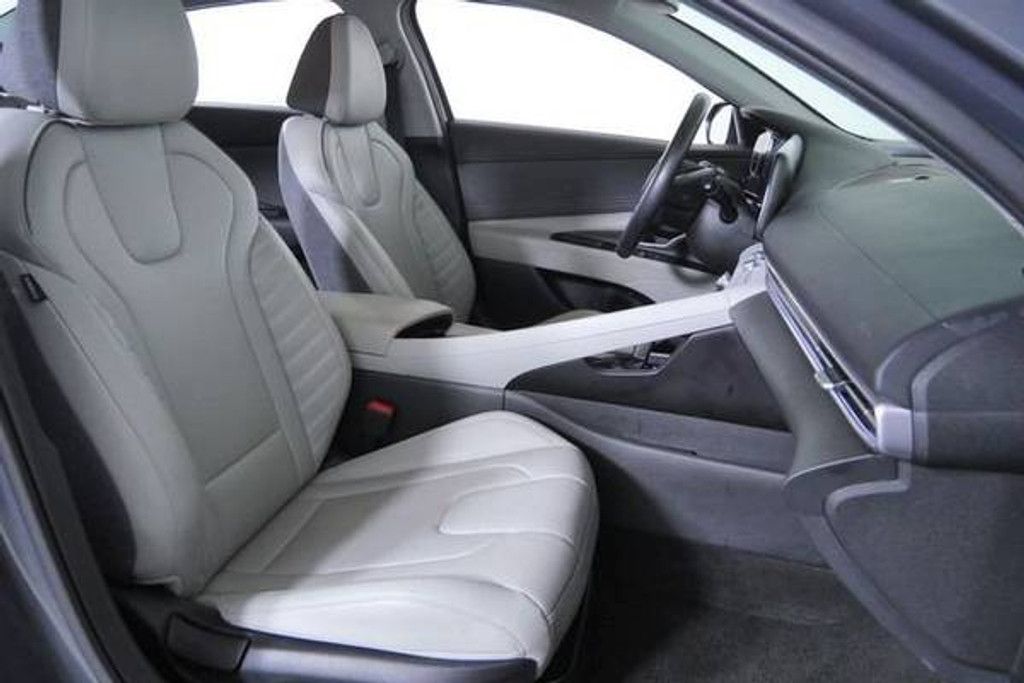 2024 HYUNDAI Elantra - photo 13
