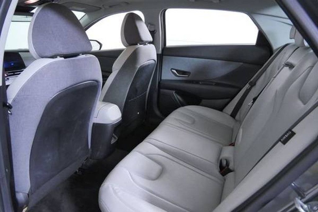 2024 HYUNDAI Elantra - photo 17
