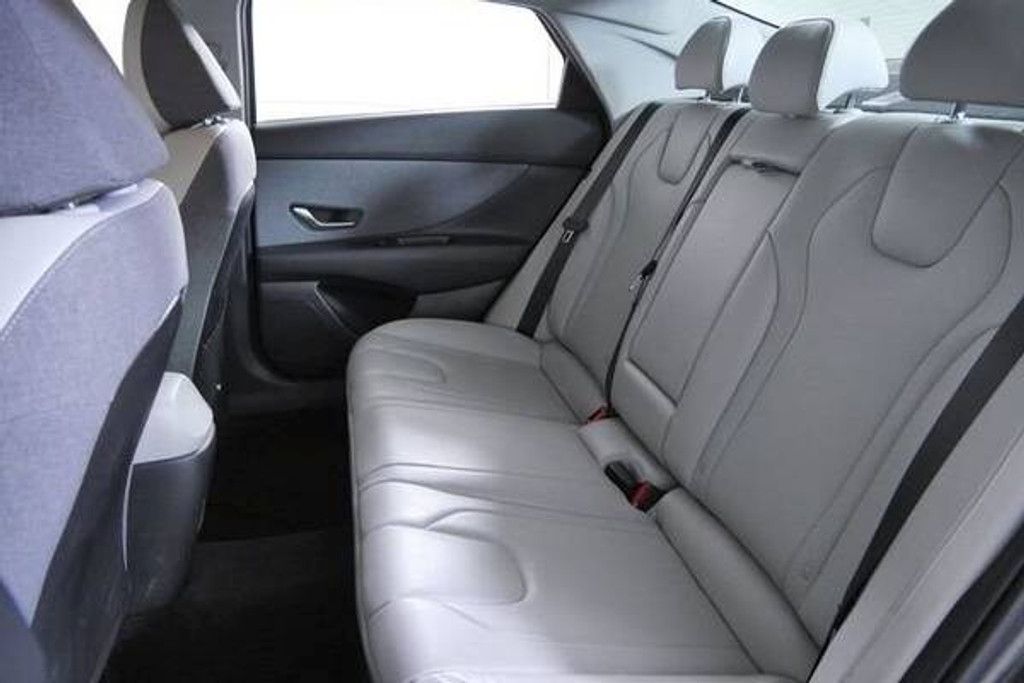 2024 HYUNDAI Elantra - photo 18