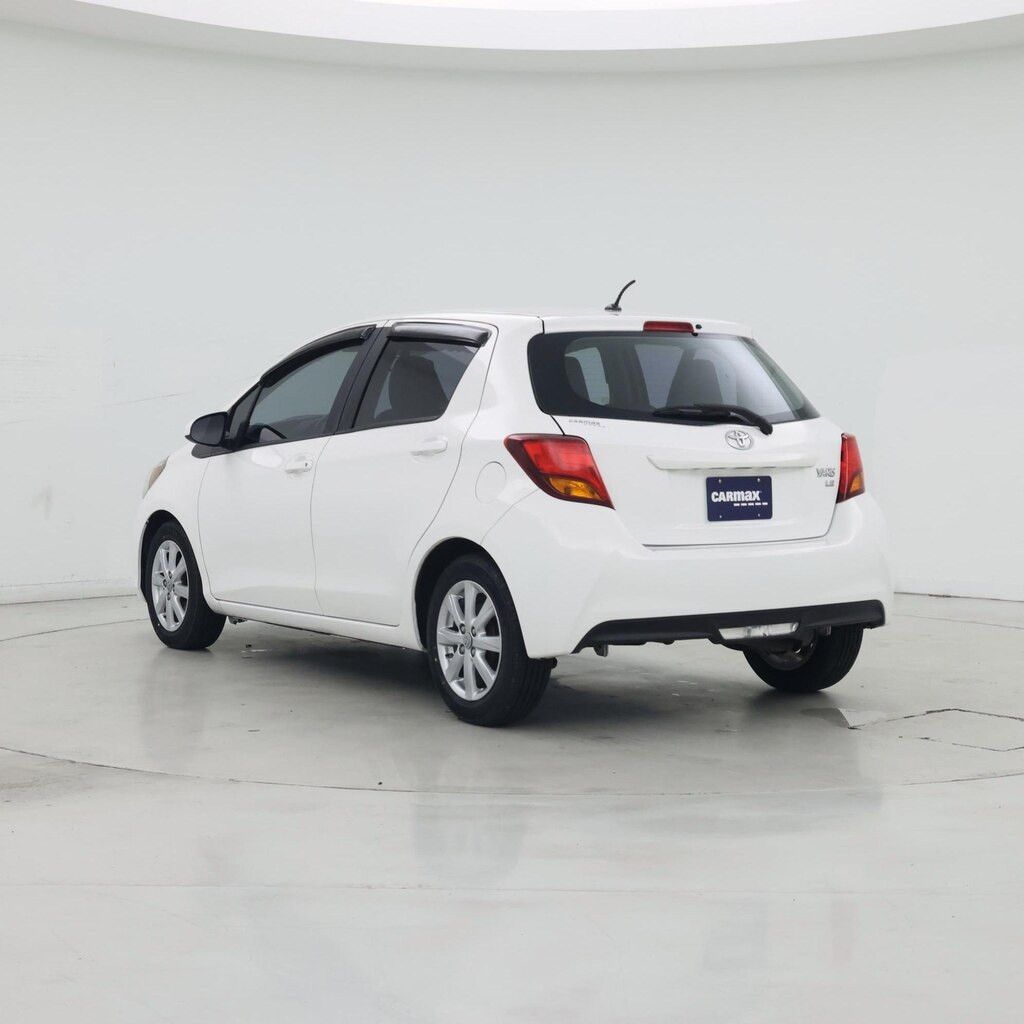 2016 TOYOTA Yaris - photo 2