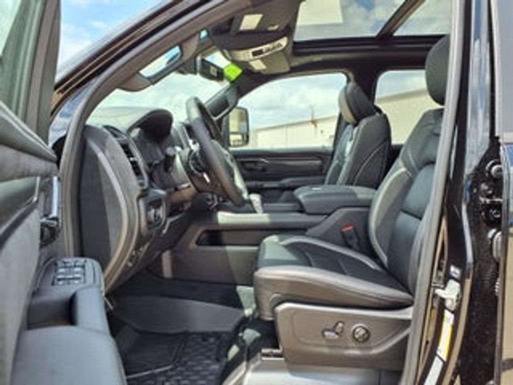 2026 RAM 1500 - photo 21