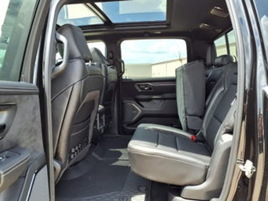 2026 RAM 1500 - photo 25
