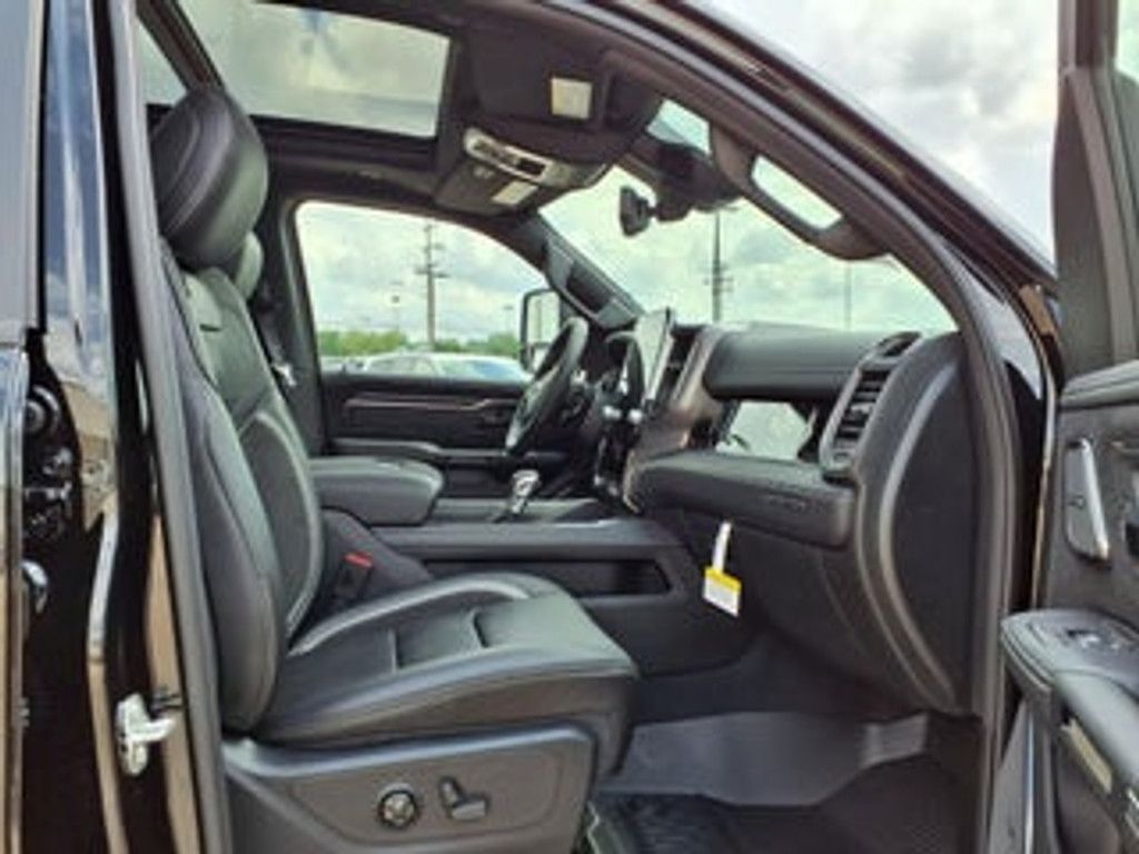 2026 RAM 1500 - photo 27