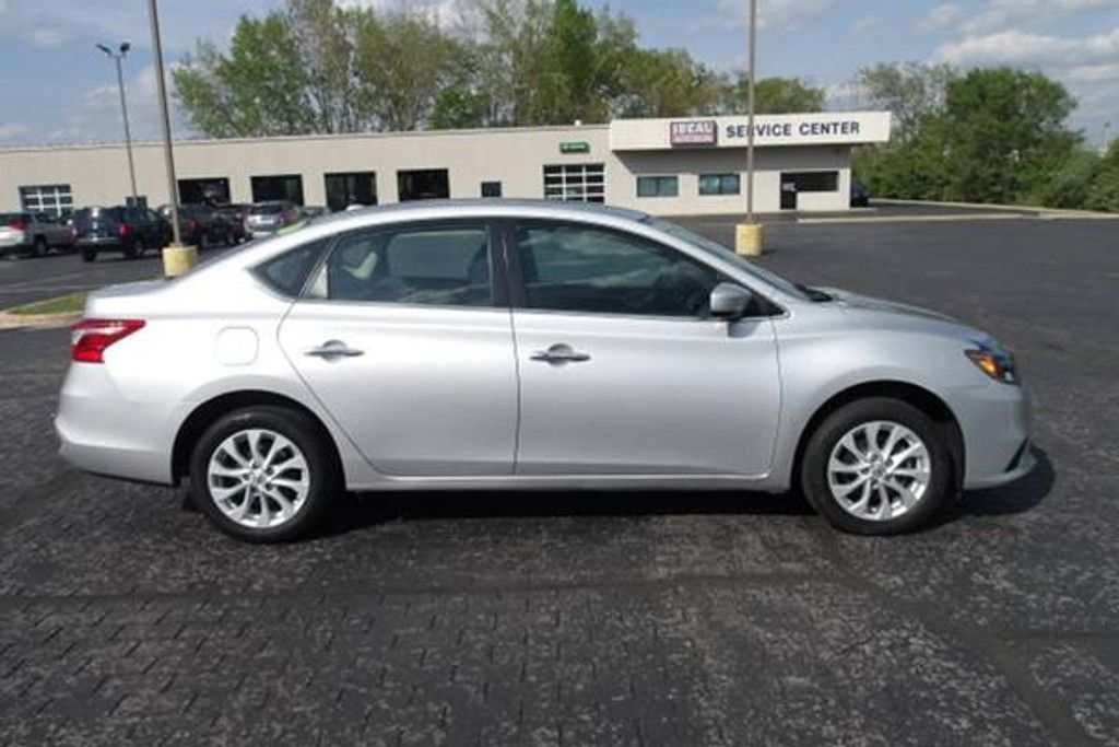 2018 NISSAN Sentra - photo 2