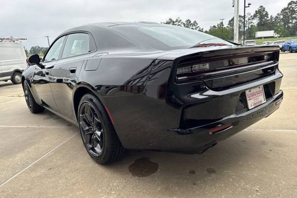 2026 DODGE Charger - photo 7