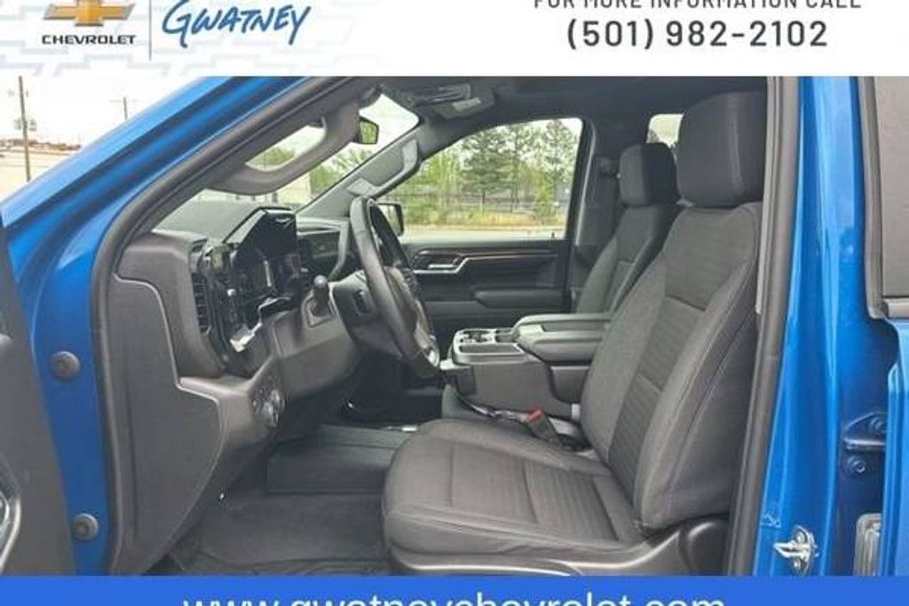 2023 CHEVROLET Silverado - photo 23