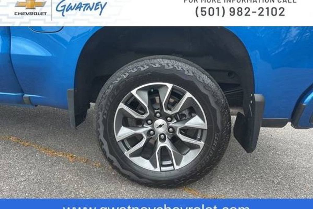 2023 CHEVROLET Silverado - photo 11