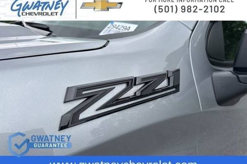 2024 CHEVROLET Silverado - photo 9