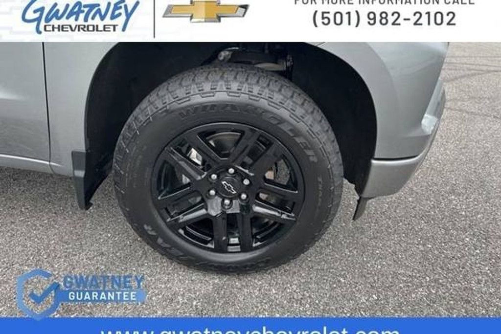 2024 CHEVROLET Silverado - photo 12