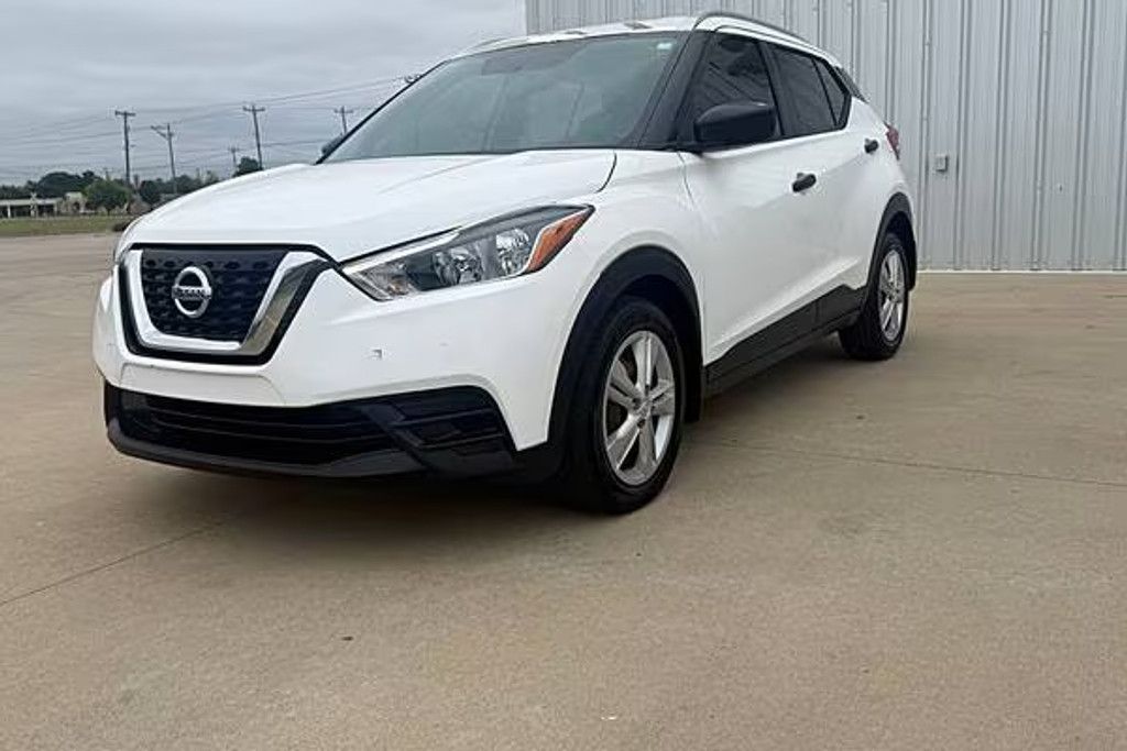 2018 Nissan Kicks S
