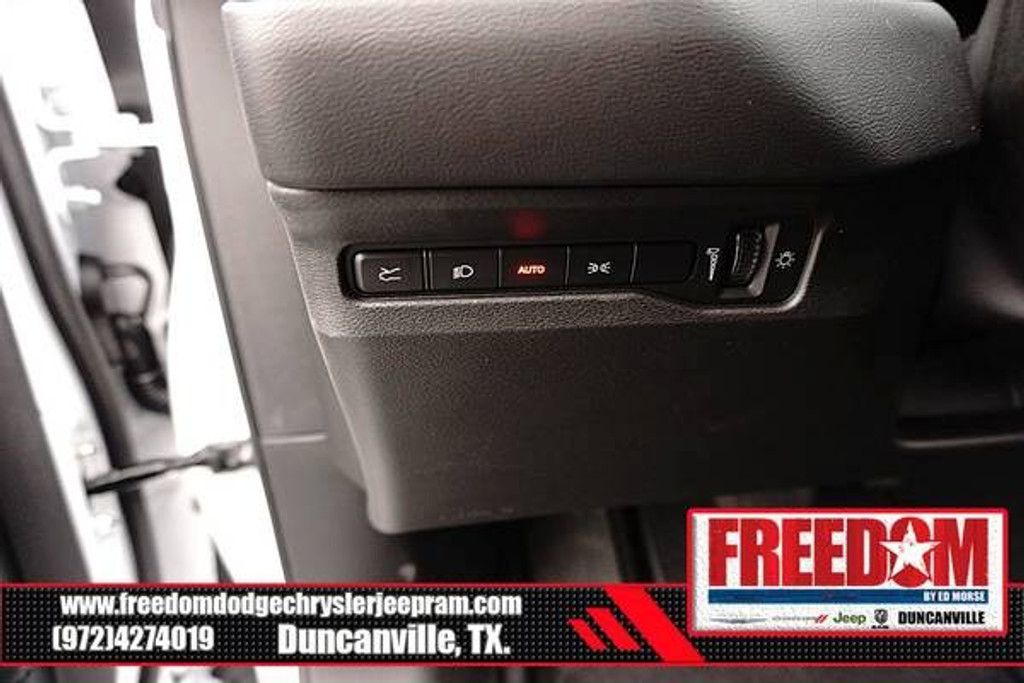 2026 DODGE Charger - photo 23