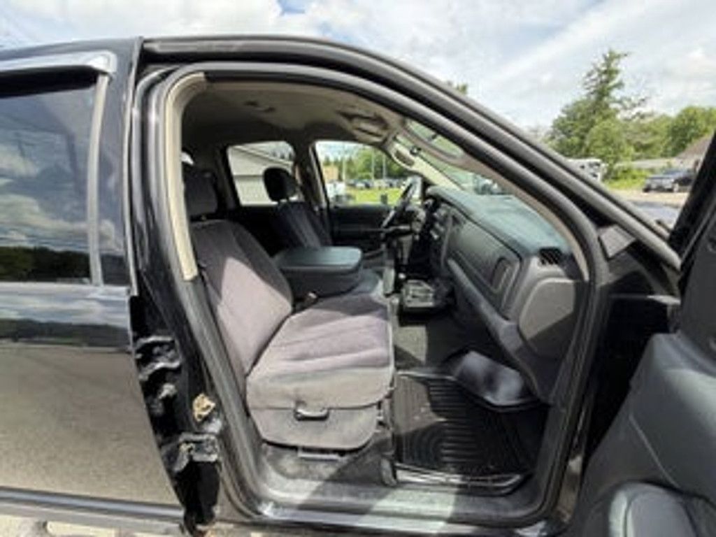 2005 DODGE Ram - photo 32