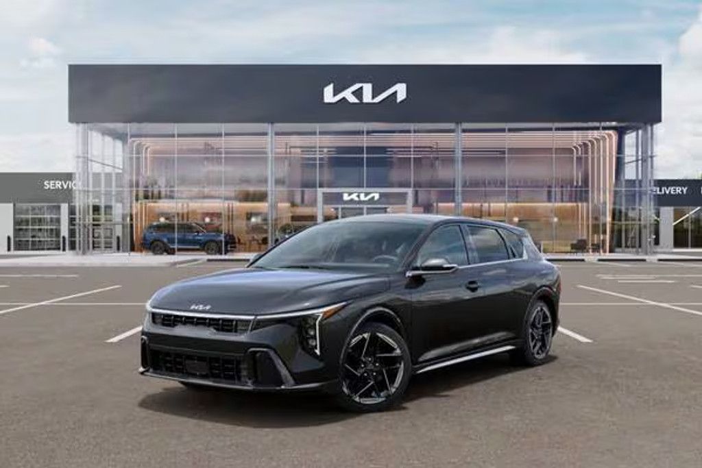 2026 Kia K4 GT Line