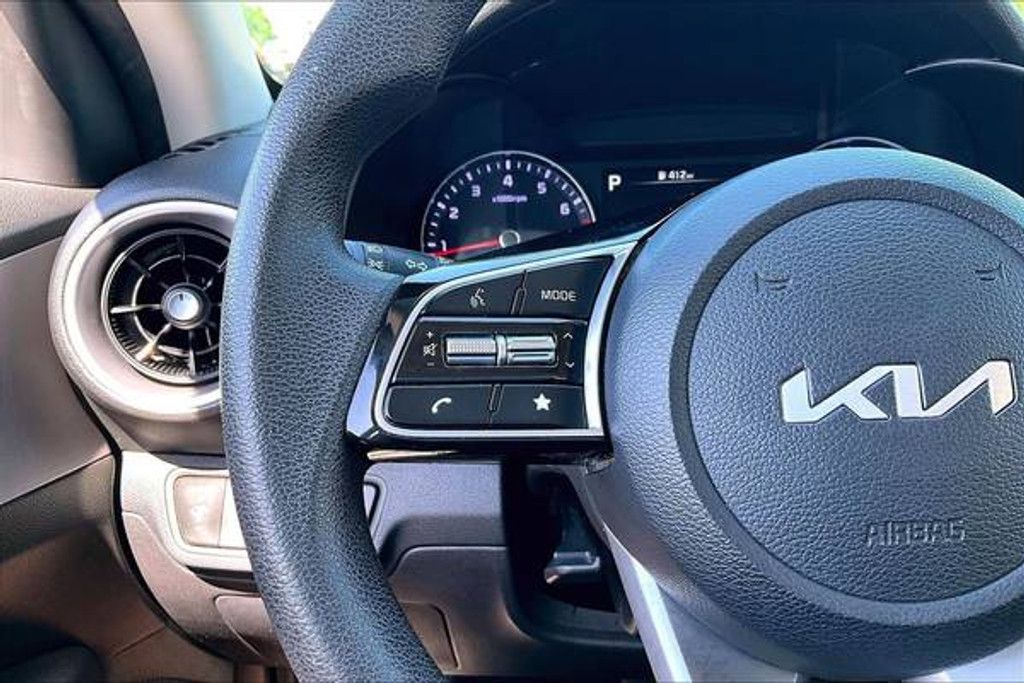 2024 KIA Forte - photo 20