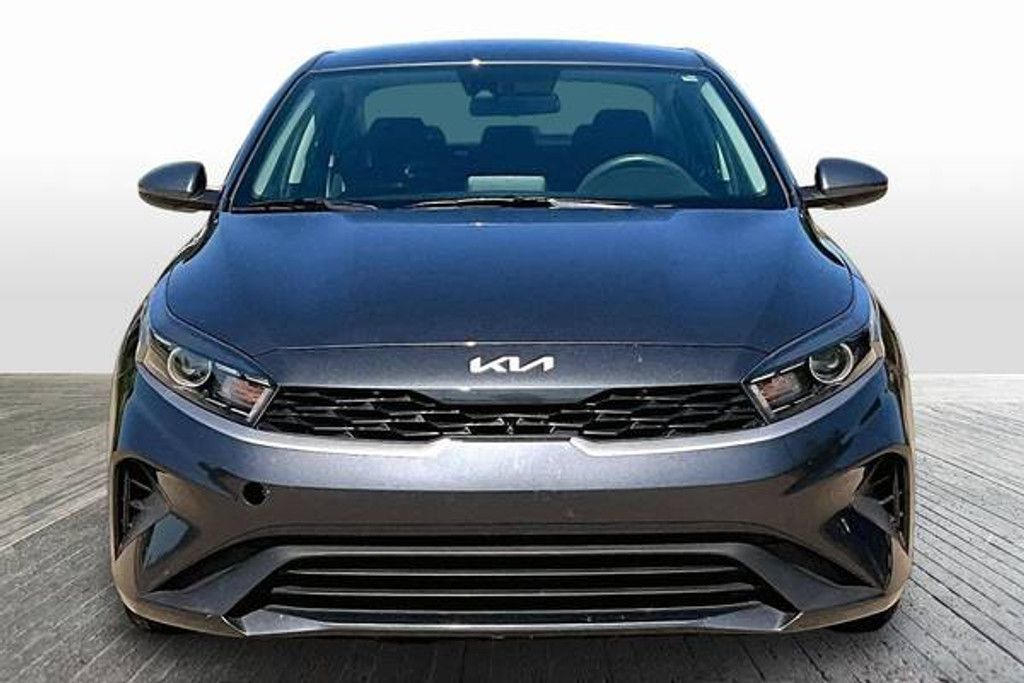 2024 KIA Forte - photo 3