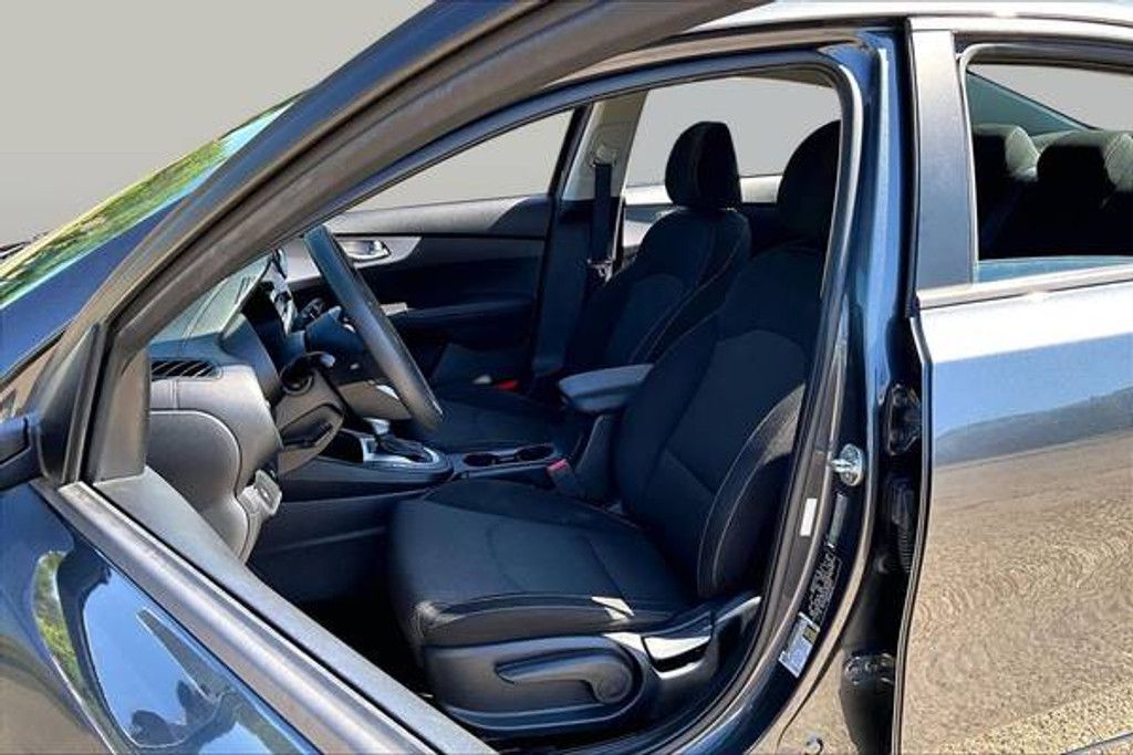 2024 KIA Forte - photo 25