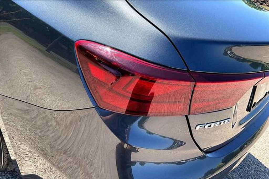 2024 KIA Forte - photo 30
