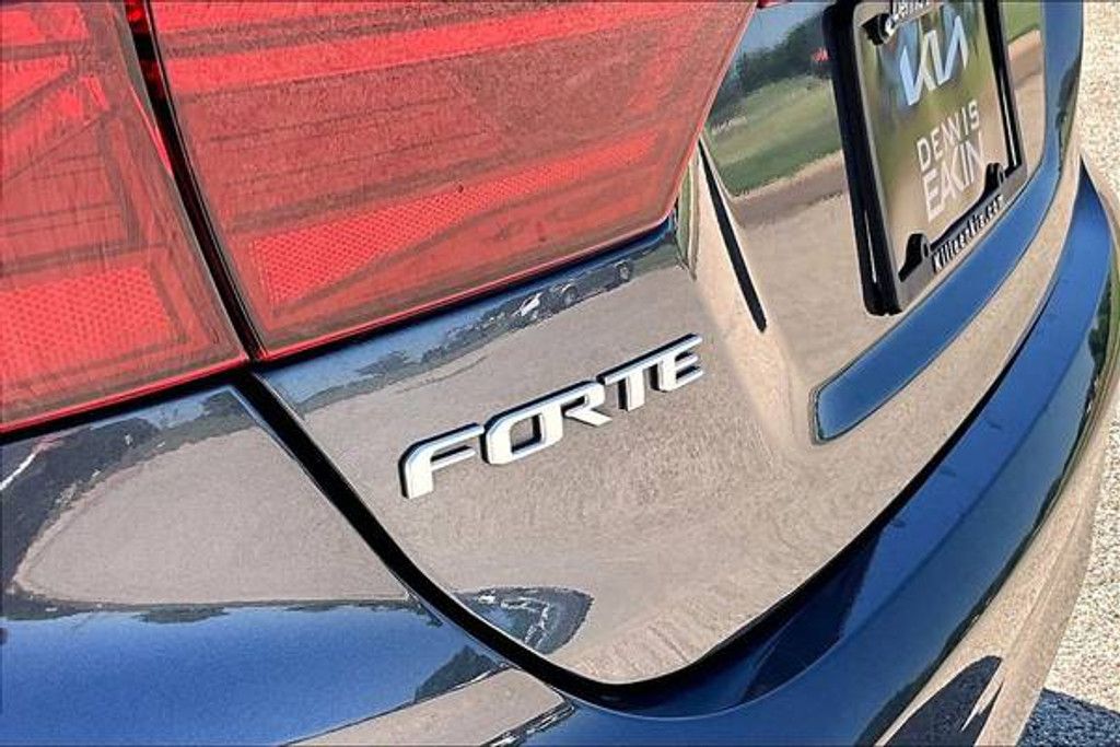 2024 KIA Forte - photo 31