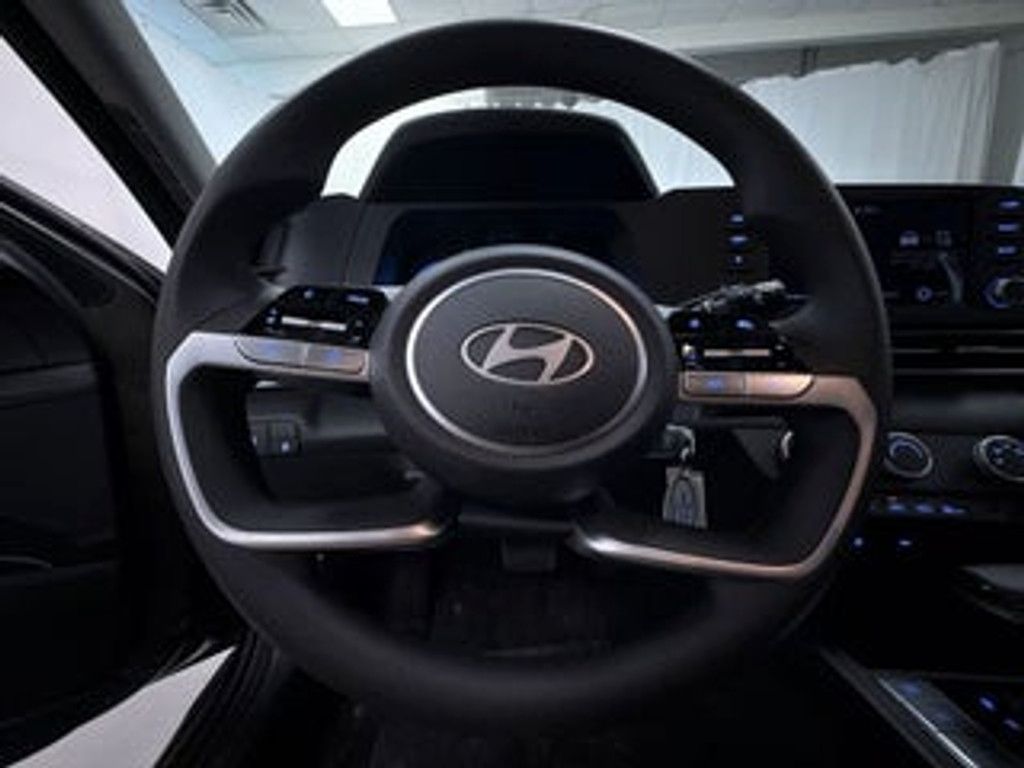 2026 HYUNDAI Elantra - photo 23