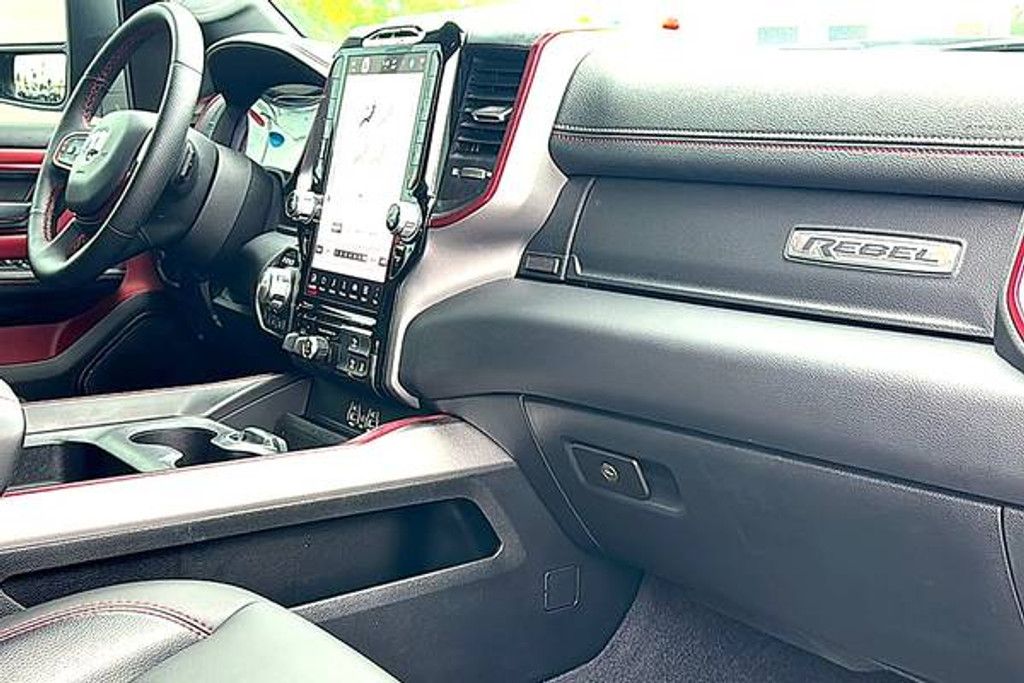 2025 RAM 1500 - photo 22