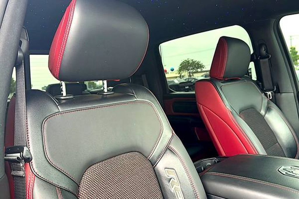 2025 RAM 1500 - photo 24