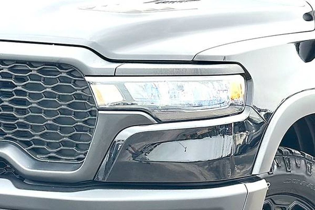 2025 RAM 1500 - photo 4