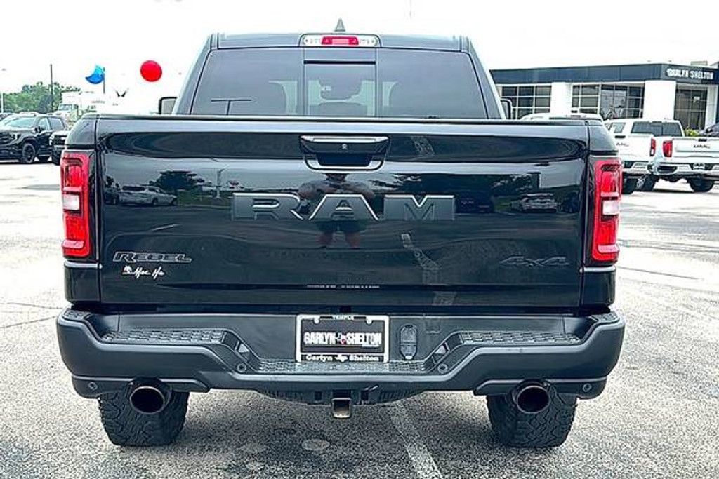 2025 RAM 1500 - photo 7